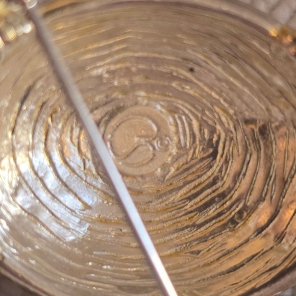 St. John Black and Silver‎ Crystal Turtle Brooch - Picture 7 of 11